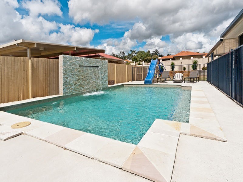 38 Lakeview Drive, Deebing Heights QLD 4306