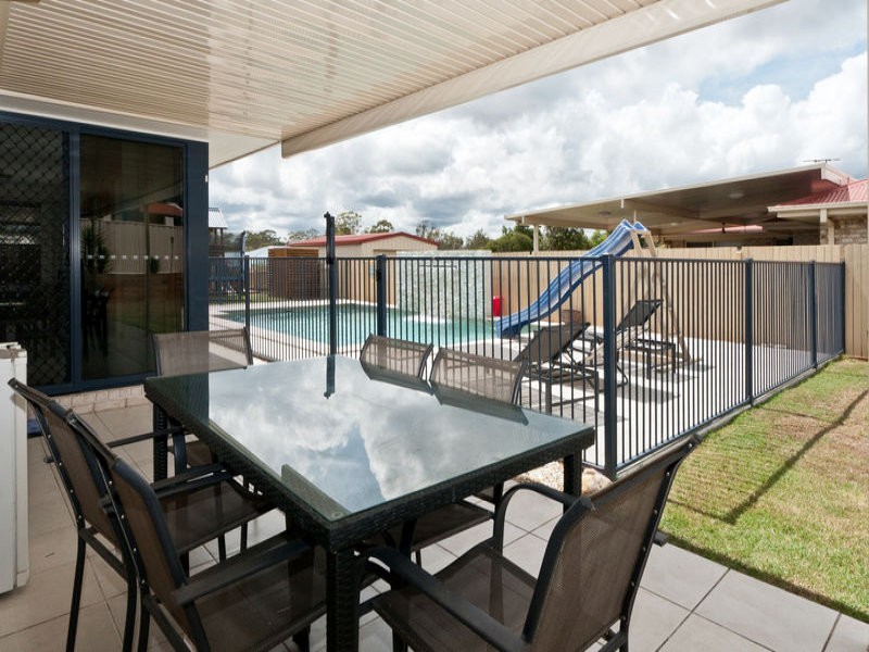 38 Lakeview Drive, Deebing Heights QLD 4306