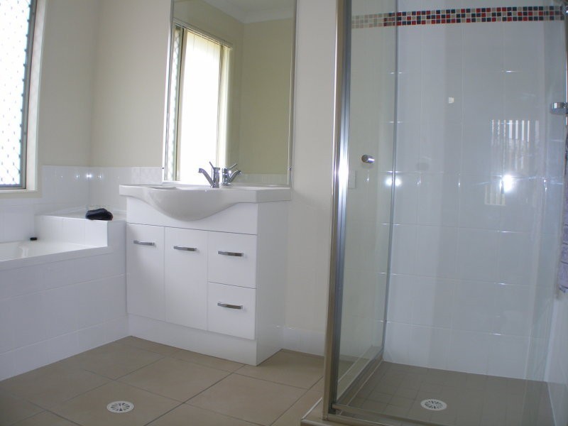 53 Tulip Street, Yamanto QLD 4305