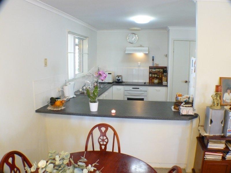 9 Helmsley Court, Yamanto QLD 4305
