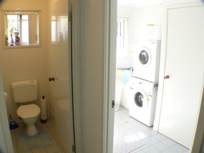 9 Helmsley Court, Yamanto QLD 4305