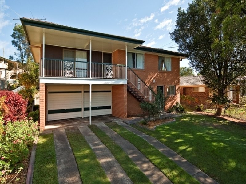 18 Beechwood Drive, Yamanto QLD 4305