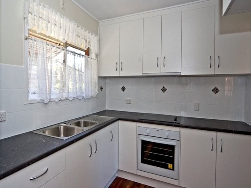 18 Beechwood Drive, Yamanto QLD 4305