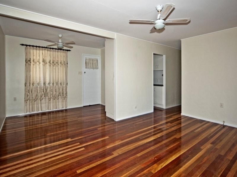 18 Beechwood Drive, Yamanto QLD 4305
