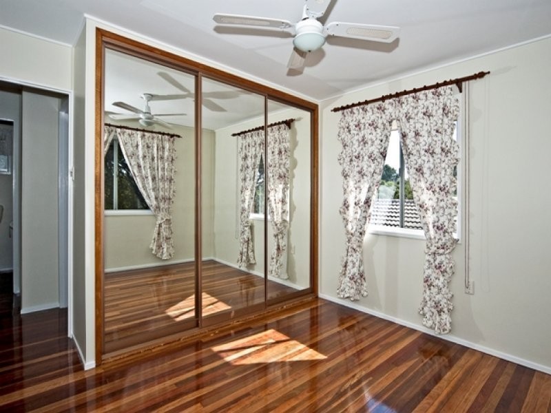 18 Beechwood Drive, Yamanto QLD 4305