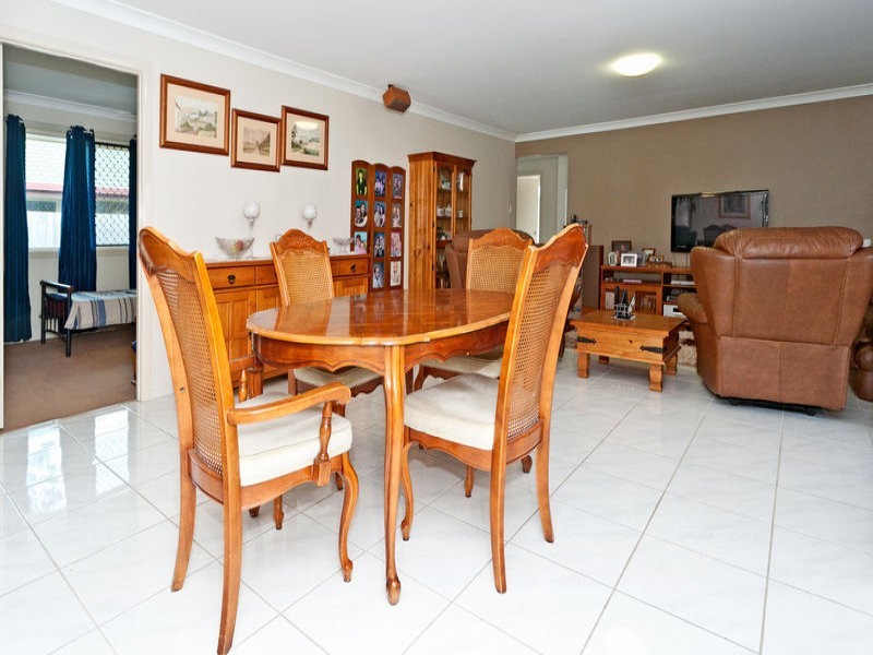 18 Toft Drive, Raceview QLD 4305