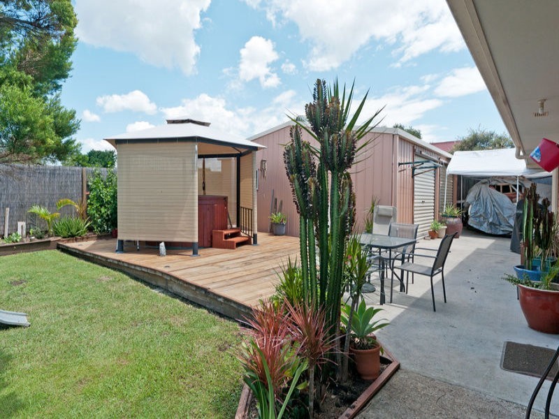 18 Toft Drive, Raceview QLD 4305