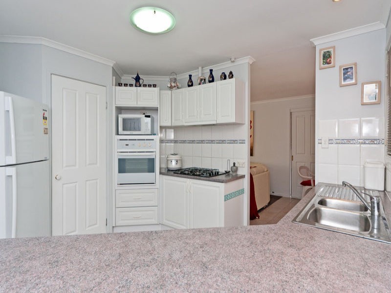 40 Kentia Circuit, Flinders View QLD 4305