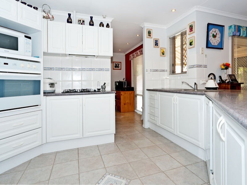 40 Kentia Circuit, Flinders View QLD 4305