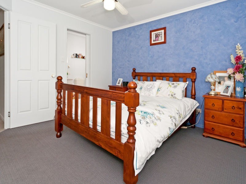 40 Kentia Circuit, Flinders View QLD 4305