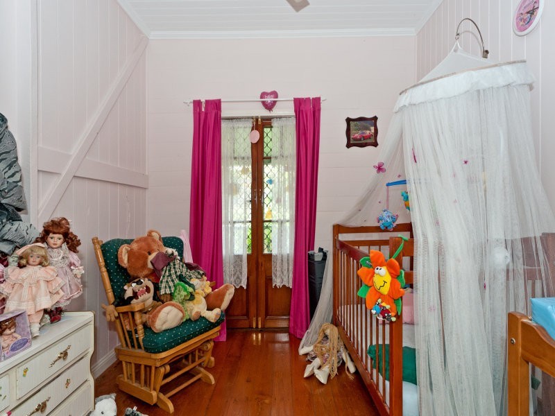39 Old Toowoomba Road, One Mile QLD 4305