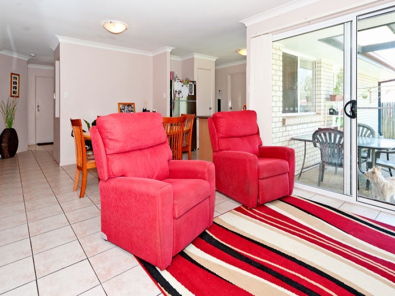 8 Windsor Court, Deebing Heights QLD 4306