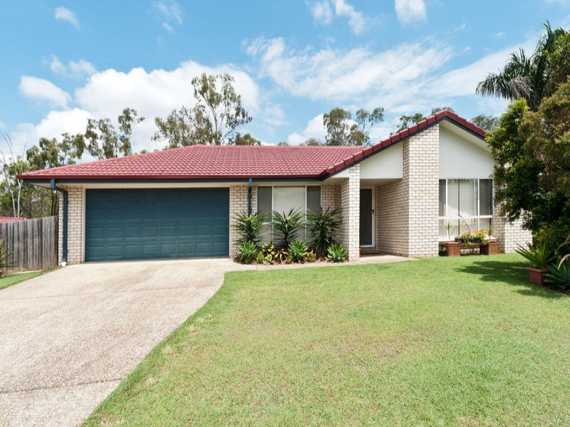8 Windsor Court, Deebing Heights QLD 4306