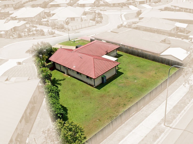 8 Windsor Court, Deebing Heights QLD 4306