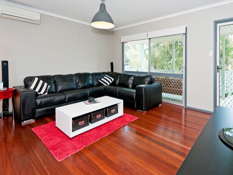 13 Boundary Street, Moores Pocket QLD 4305