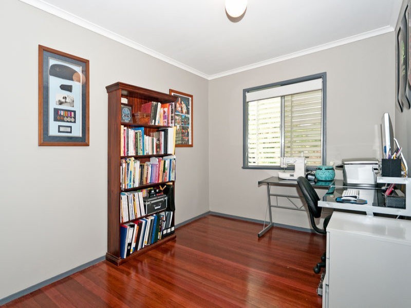 13 Boundary Street, Moores Pocket QLD 4305