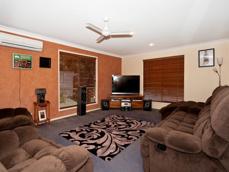 107 Kensington Drive, Flinders View QLD 4305