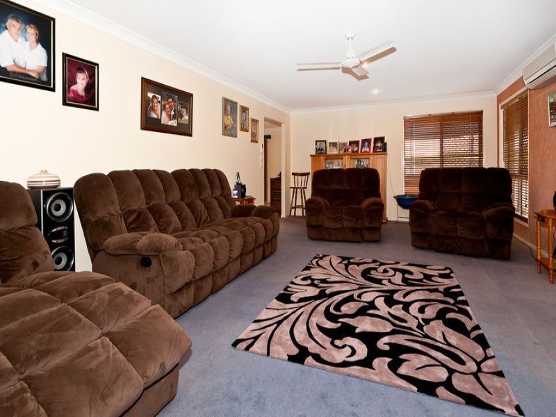 107 Kensington Drive, Flinders View QLD 4305