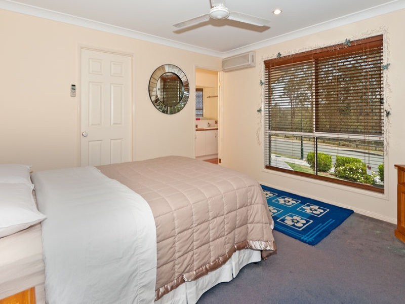 107 Kensington Drive, Flinders View QLD 4305