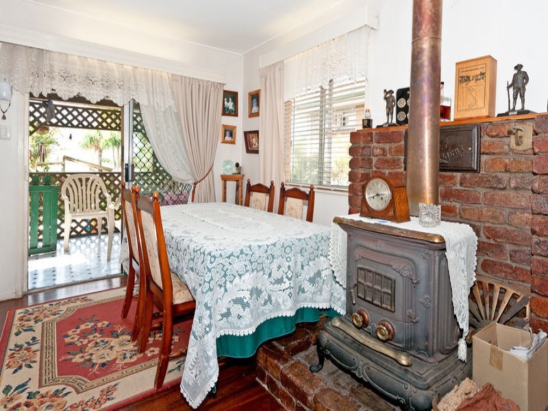 13 Chelsea Close, Flinders View QLD 4305