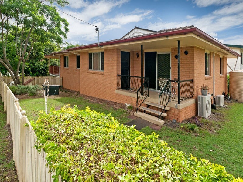 11 Bellhaven Drive, Bundamba QLD 4304