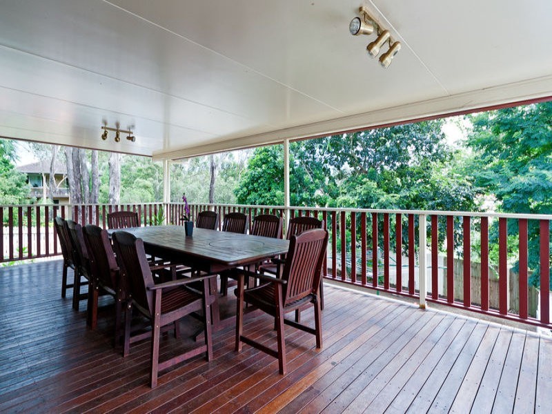 11 Bellhaven Drive, Bundamba QLD 4304