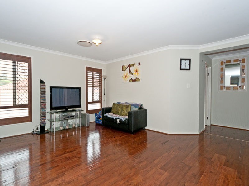 84 Kensington Drive, Flinders View QLD 4305