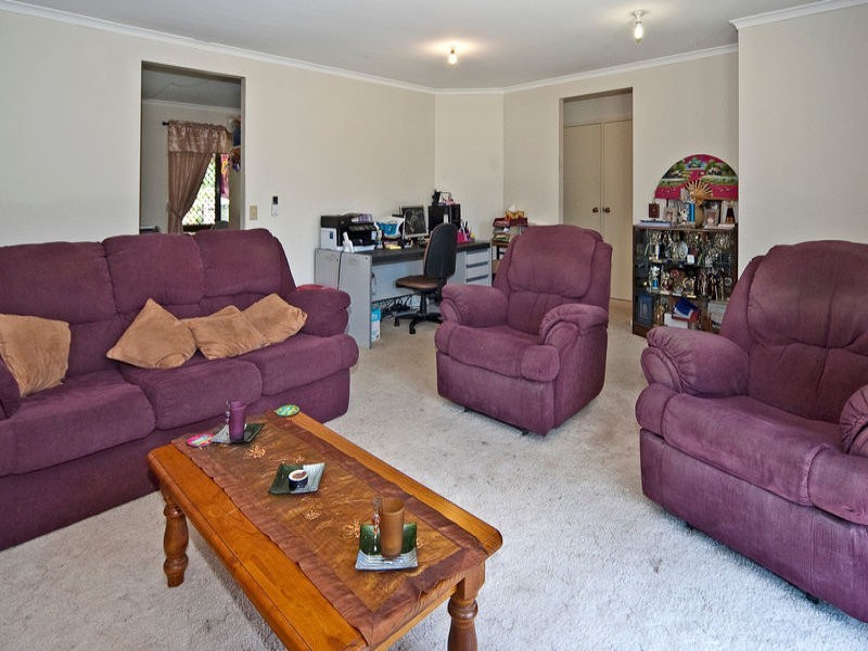 110 Equestrian Drive, Yamanto QLD 4305