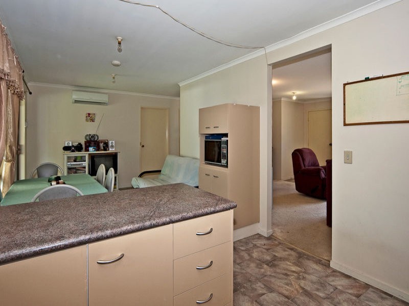 110 Equestrian Drive, Yamanto QLD 4305