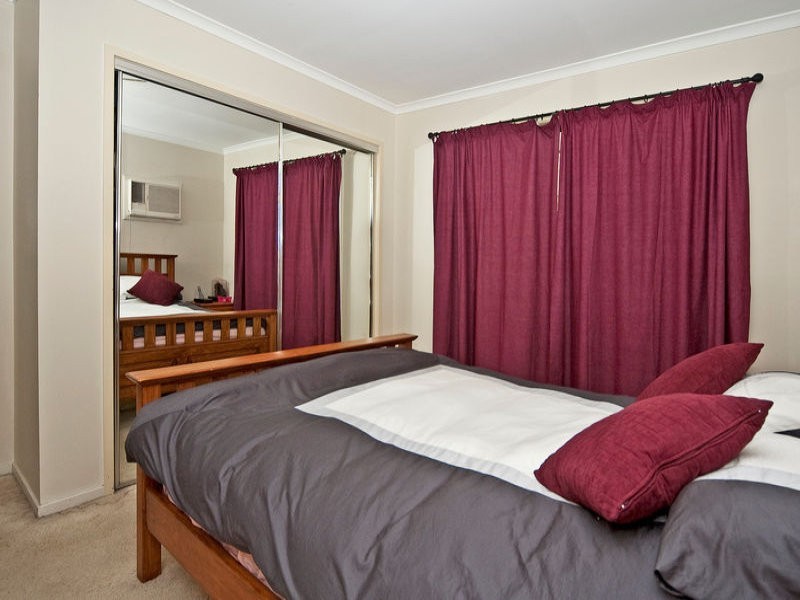 110 Equestrian Drive, Yamanto QLD 4305