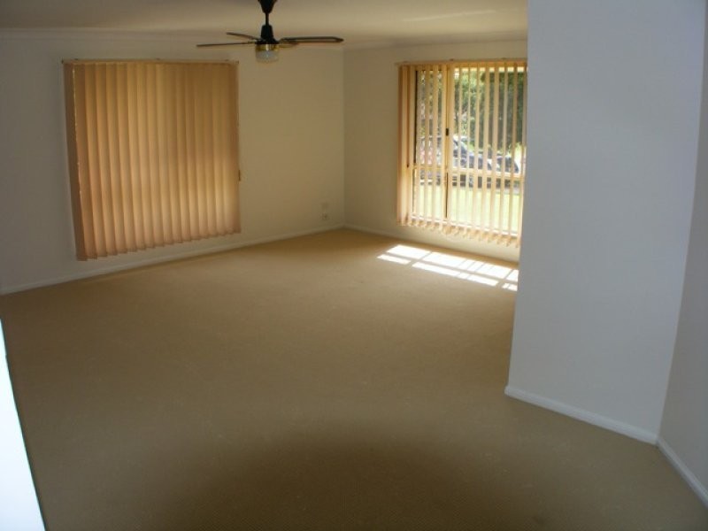 17 Kelso Close, Yamanto QLD 4305