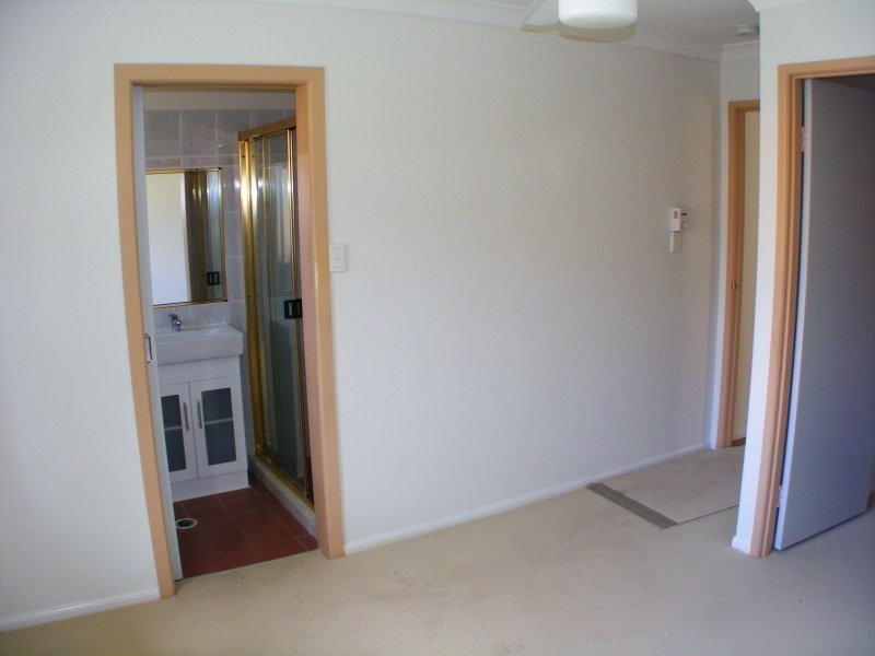 17 Kelso Close, Yamanto QLD 4305