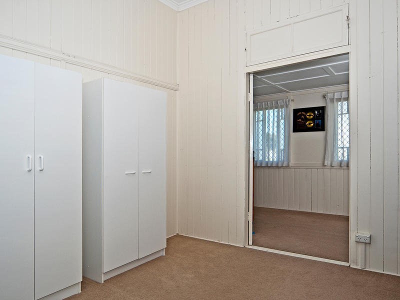 104 Jacaranda Street, North Booval QLD 4304