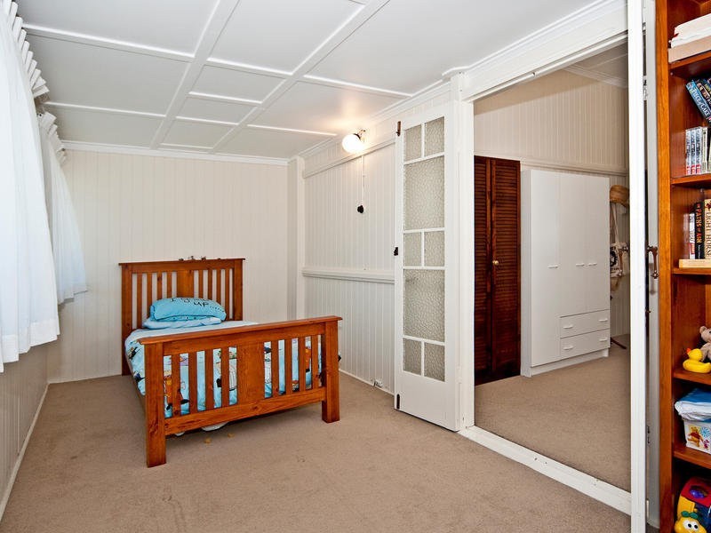 104 Jacaranda Street, North Booval QLD 4304