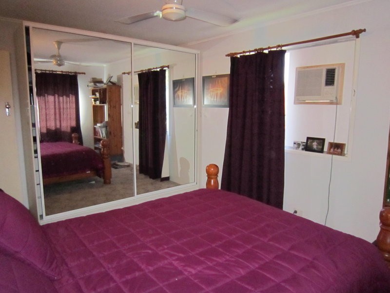 18 Raceview Street, Raceview QLD 4305
