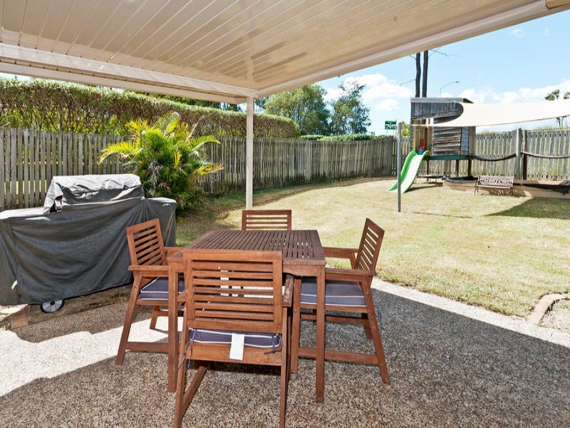 52 Jonquil Circuit, Flinders View QLD 4305