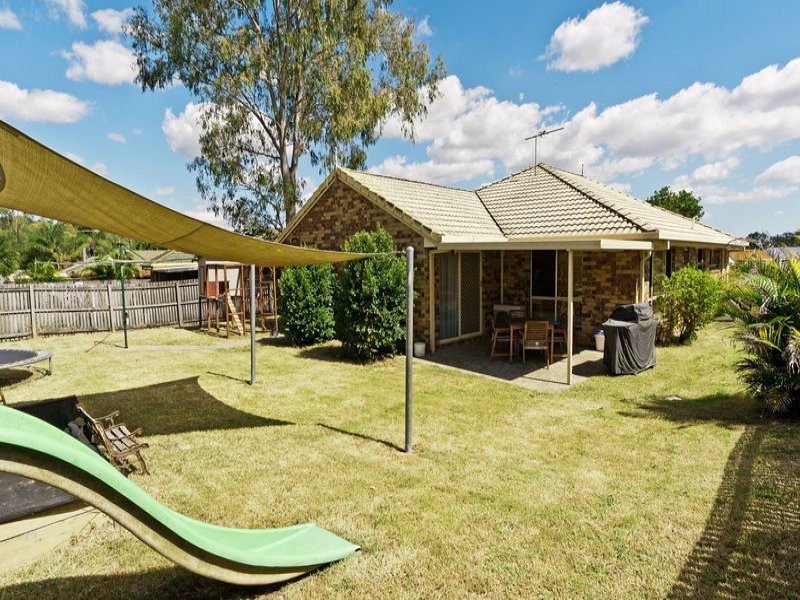 52 Jonquil Circuit, Flinders View QLD 4305