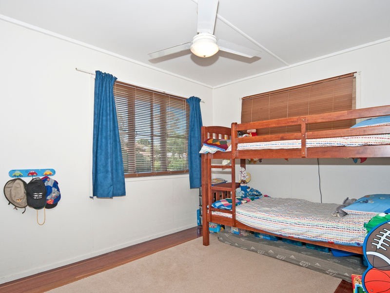 16 Felette Street, Leichhardt QLD 4305