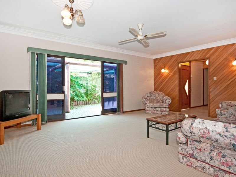 9 Box Street, Yamanto QLD 4305