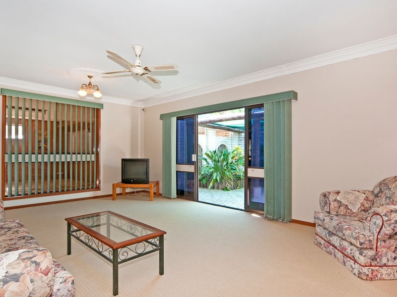 9 Box Street, Yamanto QLD 4305