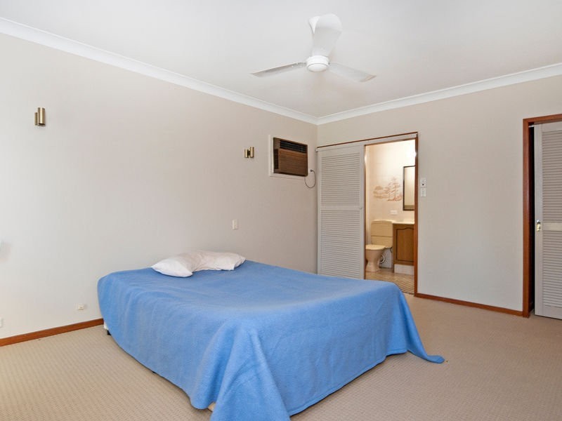 9 Box Street, Yamanto QLD 4305