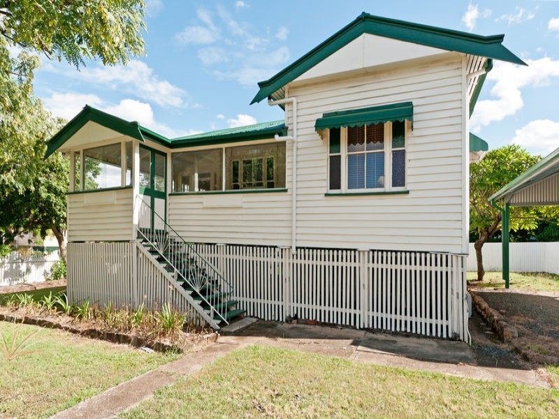 15 Chubb Street, One Mile QLD 4305