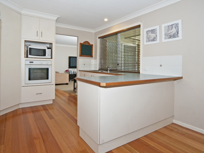 22 Jacana Crescent, Flinders View QLD 4305