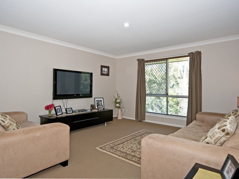 22 Jacana Crescent, Flinders View QLD 4305