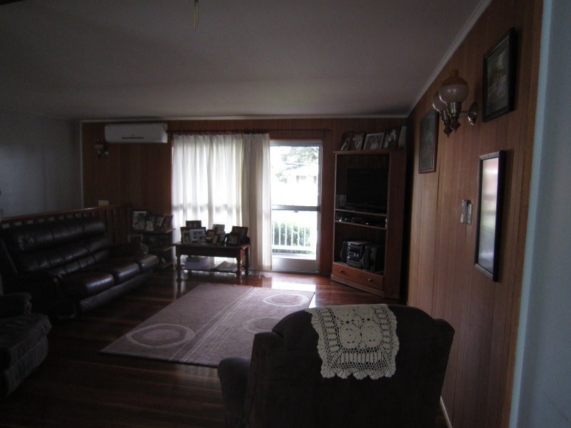 10 Olive Street, Flinders View QLD 4305