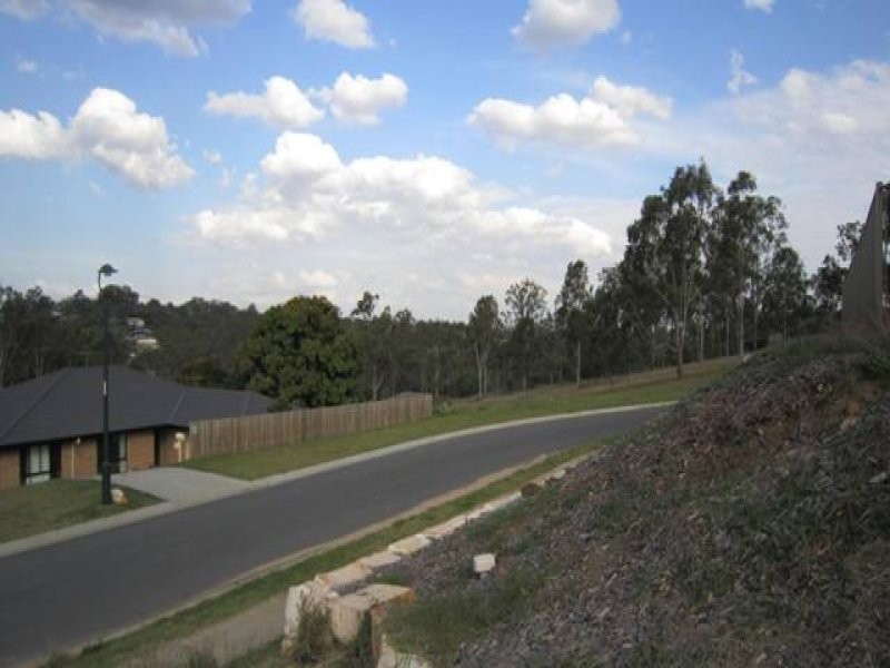5 Dior Street, Wulkuraka QLD 4305