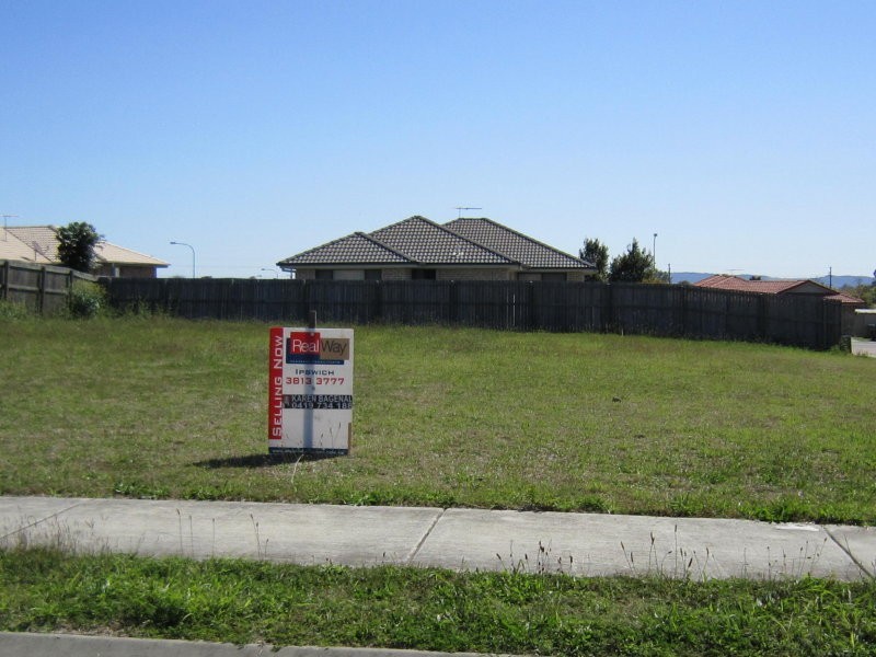 7 Wattle Crescent, Raceview QLD 4305