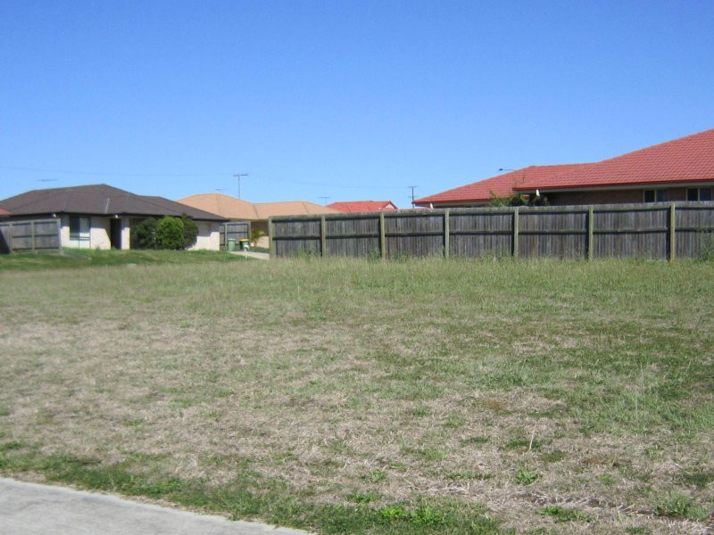 7 Wattle Crescent, Raceview QLD 4305