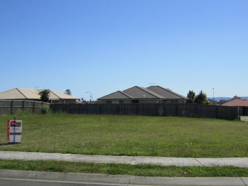 7 Wattle Crescent, Raceview QLD 4305