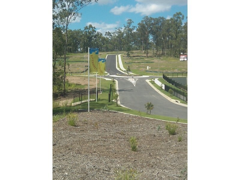 Forest Oak Court, Chuwar QLD 4306